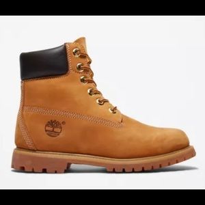 Classic Timberland Women’s Boots Size 7 Caramel Wheat Colour Nubuck